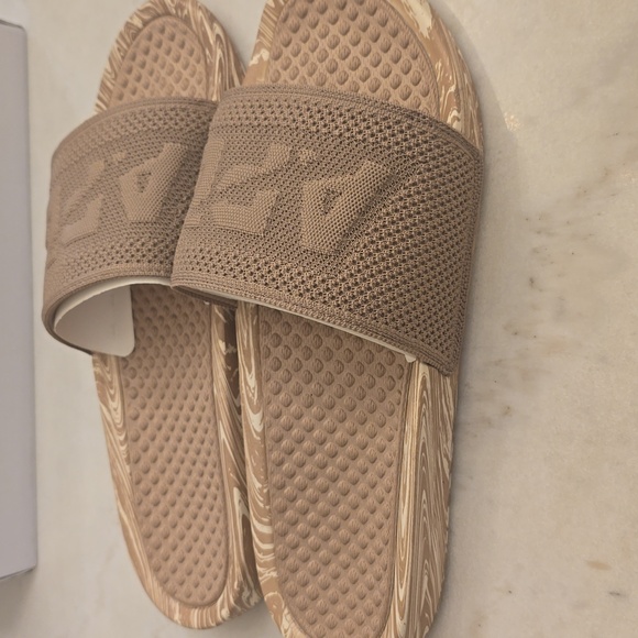 NIB Men's APL Big Logo Techloom Slides Size 12 - Picture 3 of 8